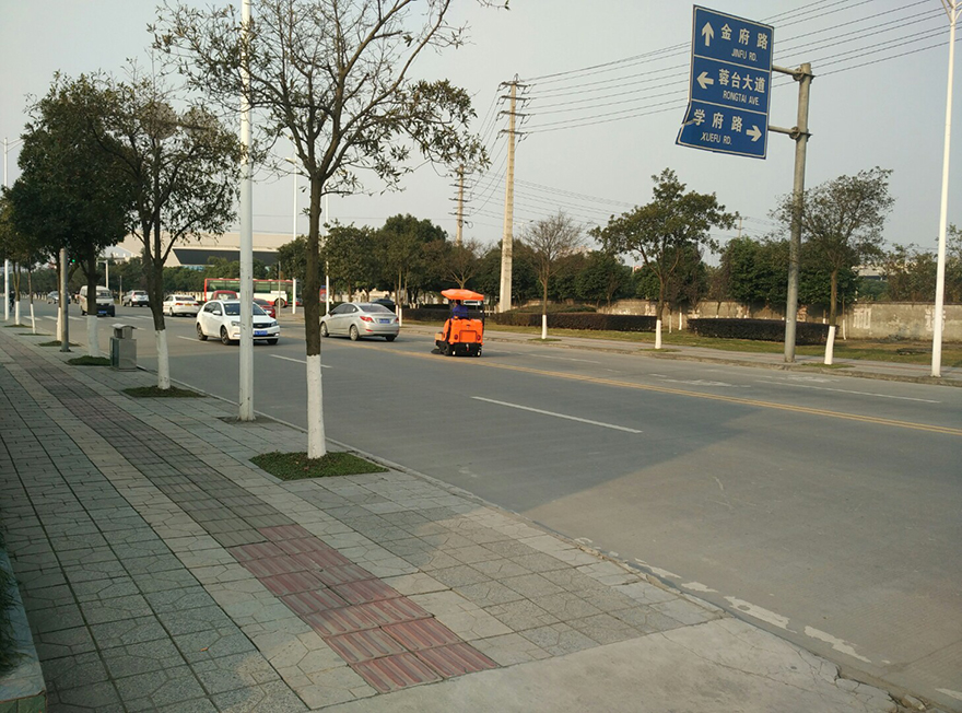 四川电动扫地车