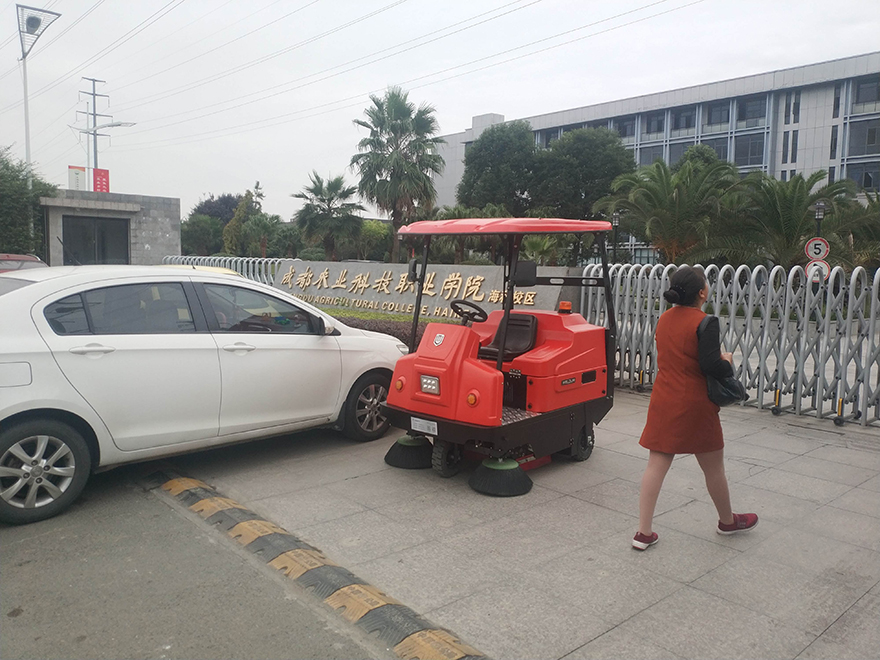 绵阳扫地机,自贡电动扫地机,泸州驾驶式扫地机,宜宾扫地机