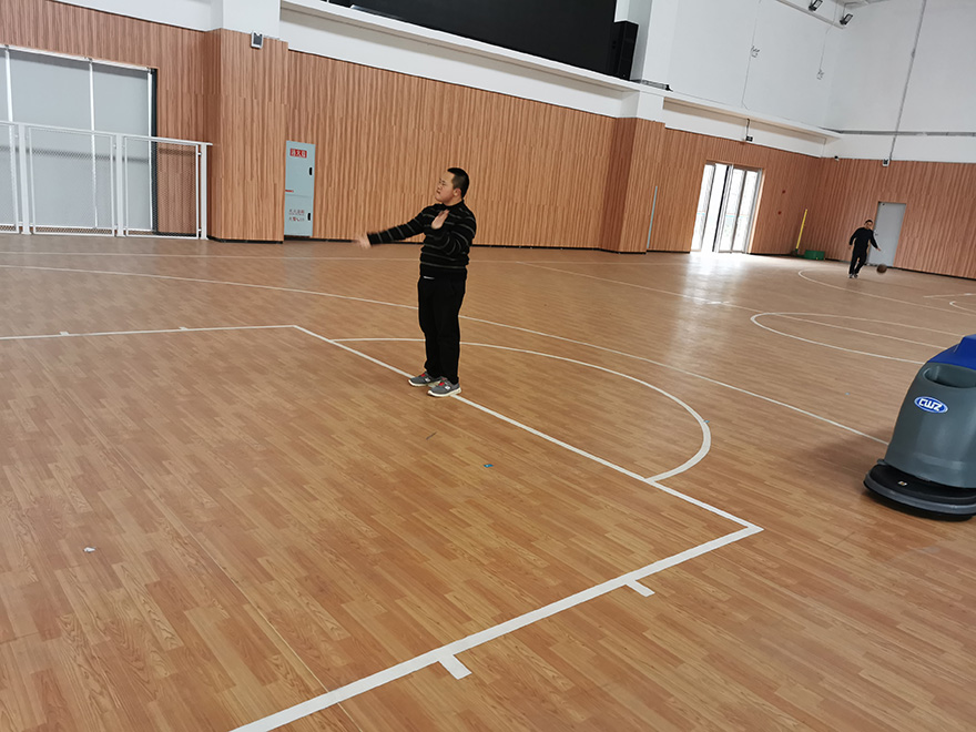 龙泉扫地机,龙泉洗地机,学校扫地机,学校洗地机